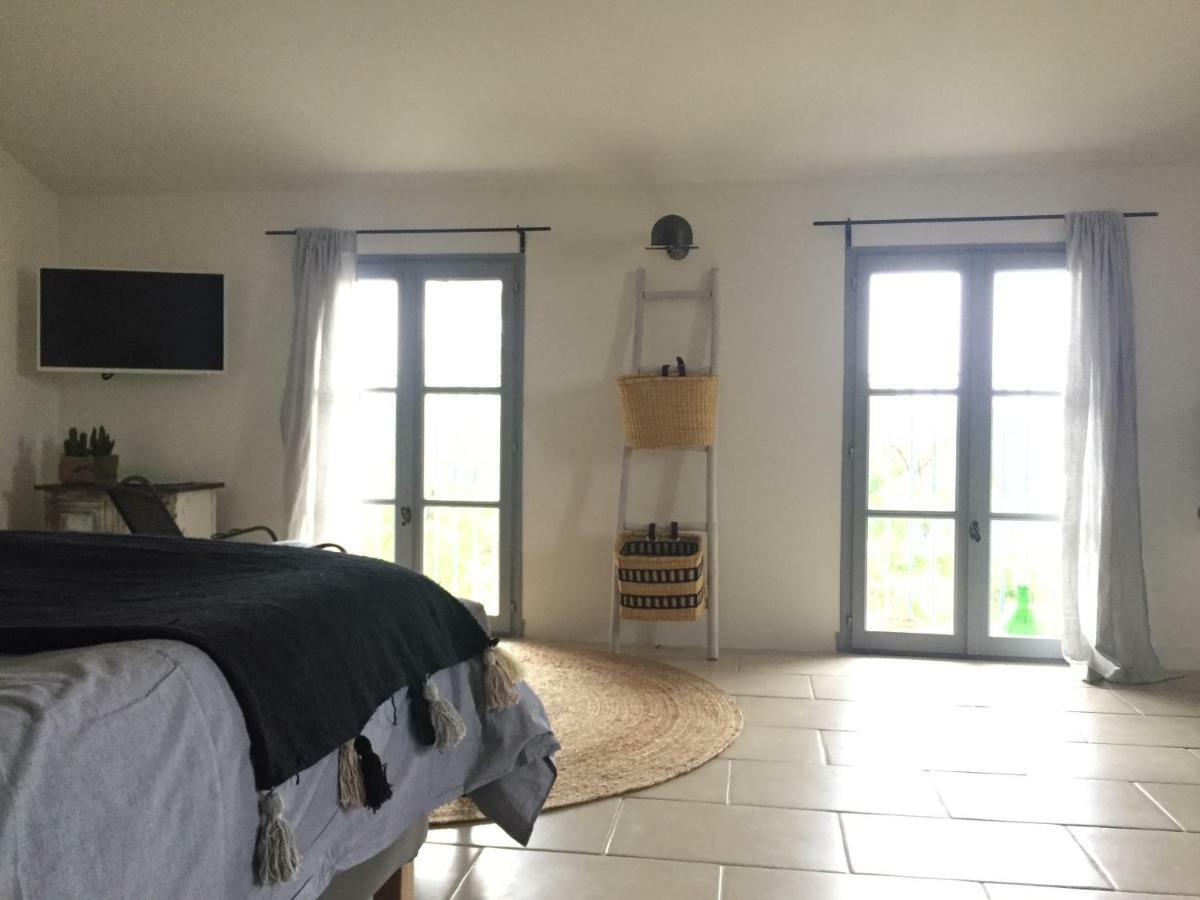 Suite Sur La Sorgue LʼIsle-sur-la-Sorgue Extérieur photo